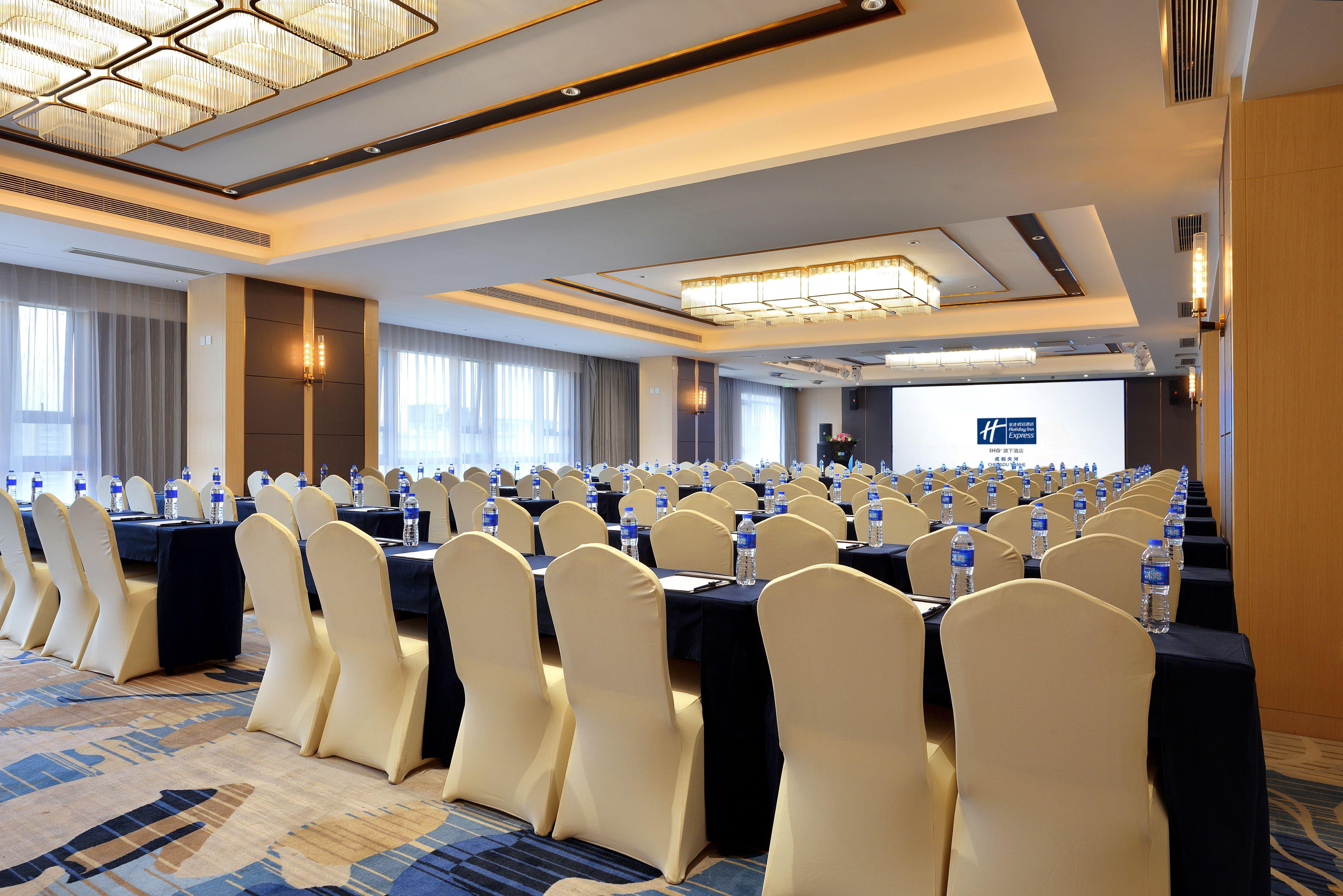 Holiday Inn Express Chengdu Tianhe By Ihg Pixian ภายนอก รูปภาพ